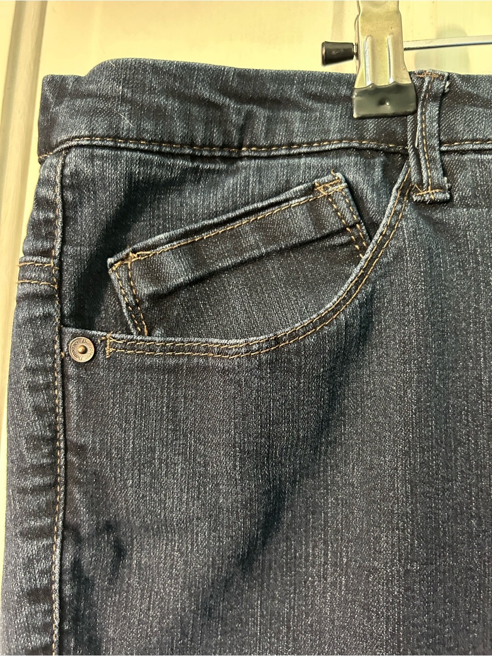 Democracy Women's Skinny Jeans in Dark Blue - Picture 4 of 4